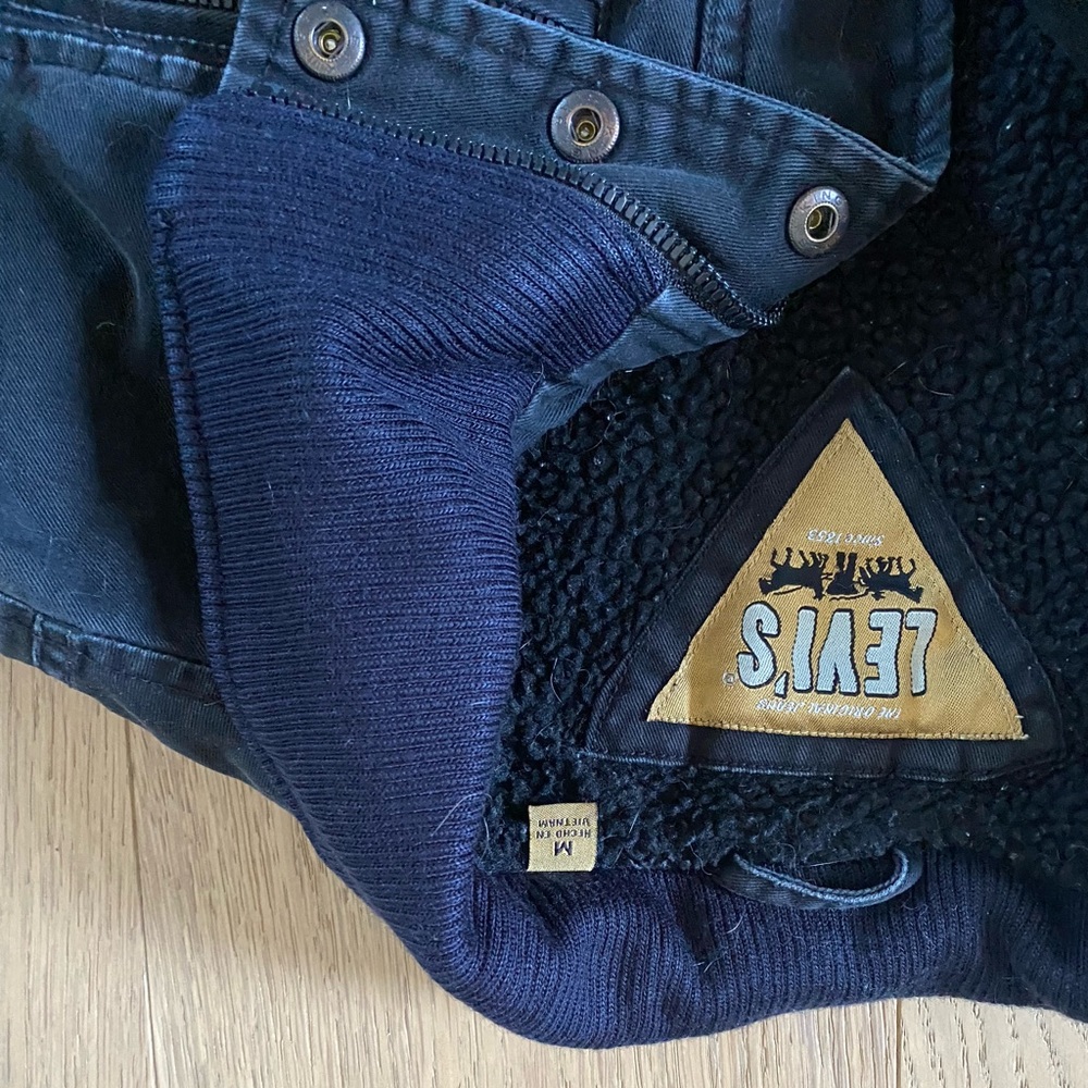 Levi’s mens med trucker jacket - Picture 2 of 3